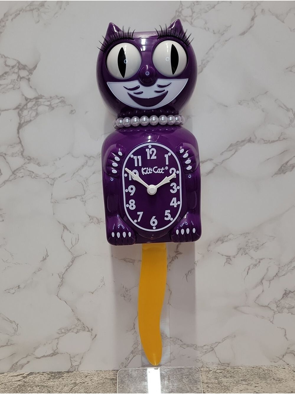 Boysenberry Gold Lady KIT-CAT CLOCK KAT KLOCK - Picture 6 of 6